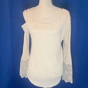 Cold Shoulder Women Long Sleeve with Lace Detail SIZE M